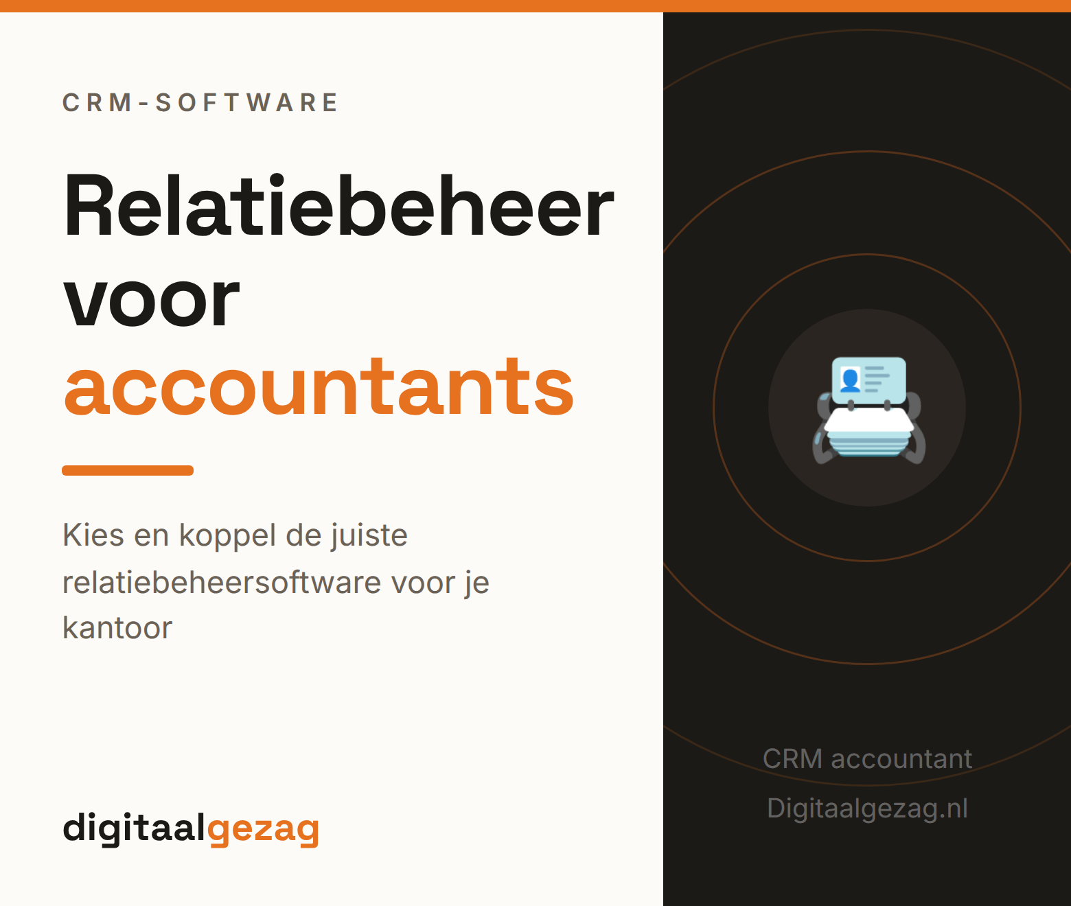 Accountant werkt met een relatiebeheer programma accountant op twee schermen